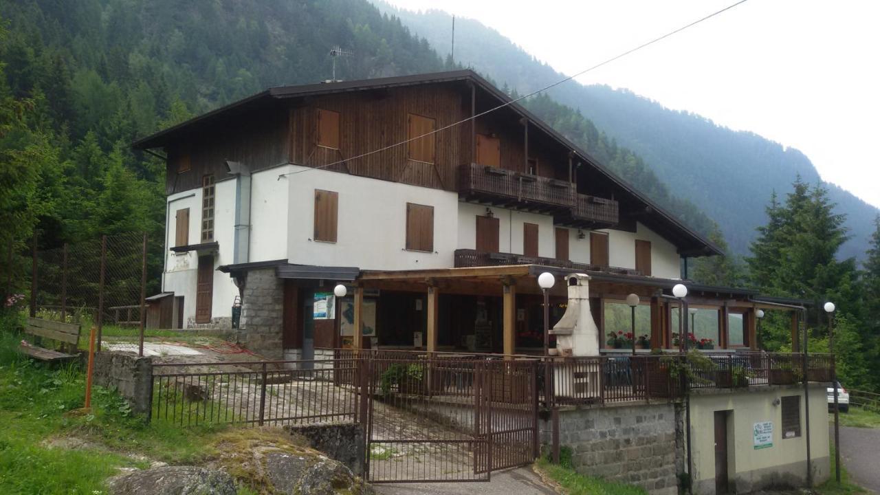 Rifugio Stella Alpina Hotel Saviore dell'Adamello Kültér fotó